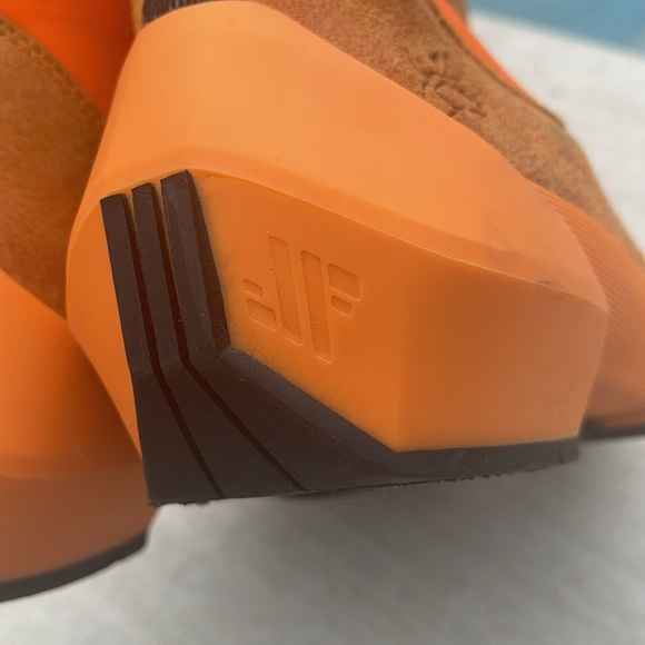 HOST PICK 💥John Fluevog Orange 🍊 Chelsea Leather Sneaker Ankle Boot Size 10 - Picture 9 of 15